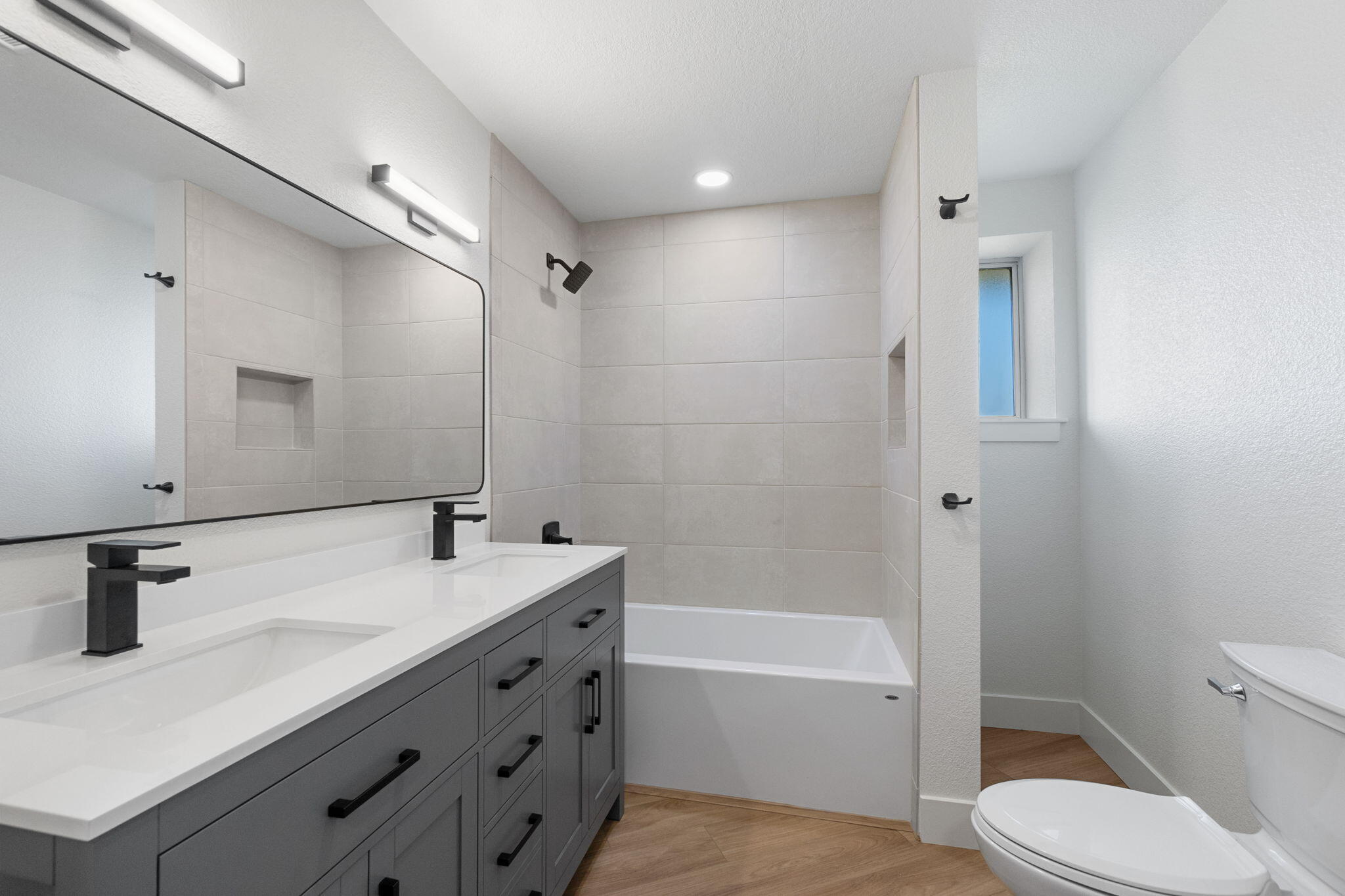 22809 Venzke Road Cottonwood, CA 96022 - Photo 15 of 25 Bathroom