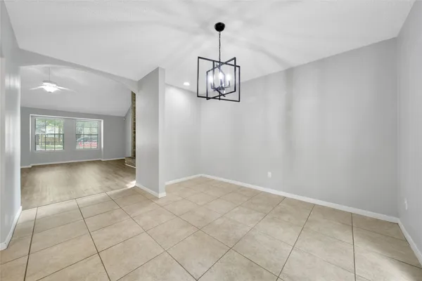 $2,495 | 9 West Lance Leaf Road, The Woodlands, TX 77381