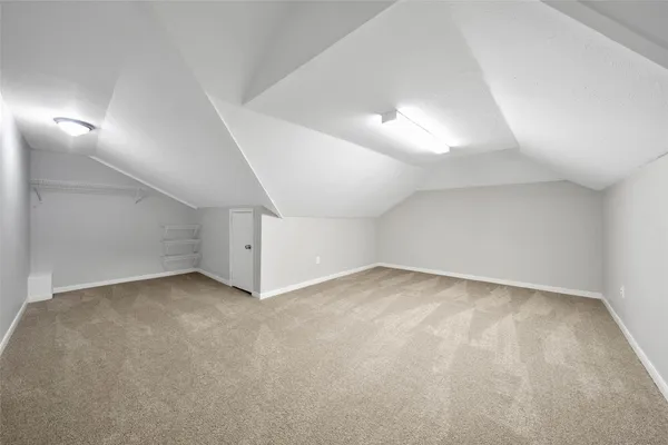 $2,495 | 9 West Lance Leaf Road, The Woodlands, TX 77381