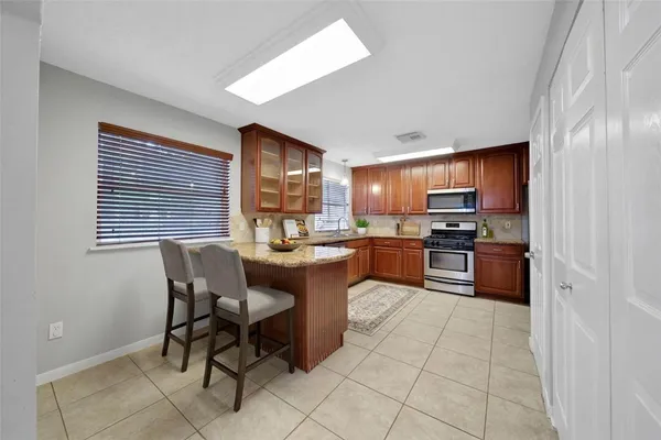 $2,495 | 9 West Lance Leaf Road, The Woodlands, TX 77381