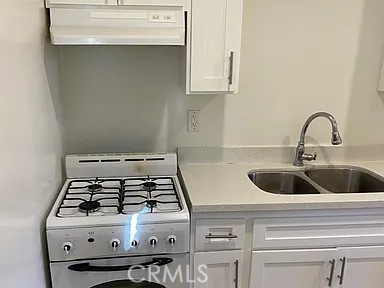 2017 Lovila Lane Altadena, CA 91001 - Photo 16 of 34