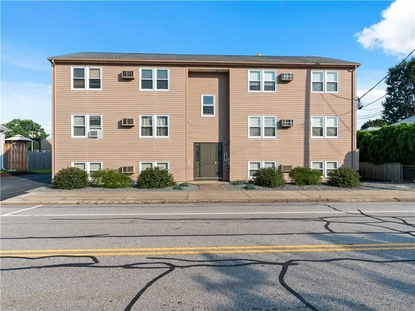 $1,300,000 | 715 Cottage Street, Pawtucket, RI 02861