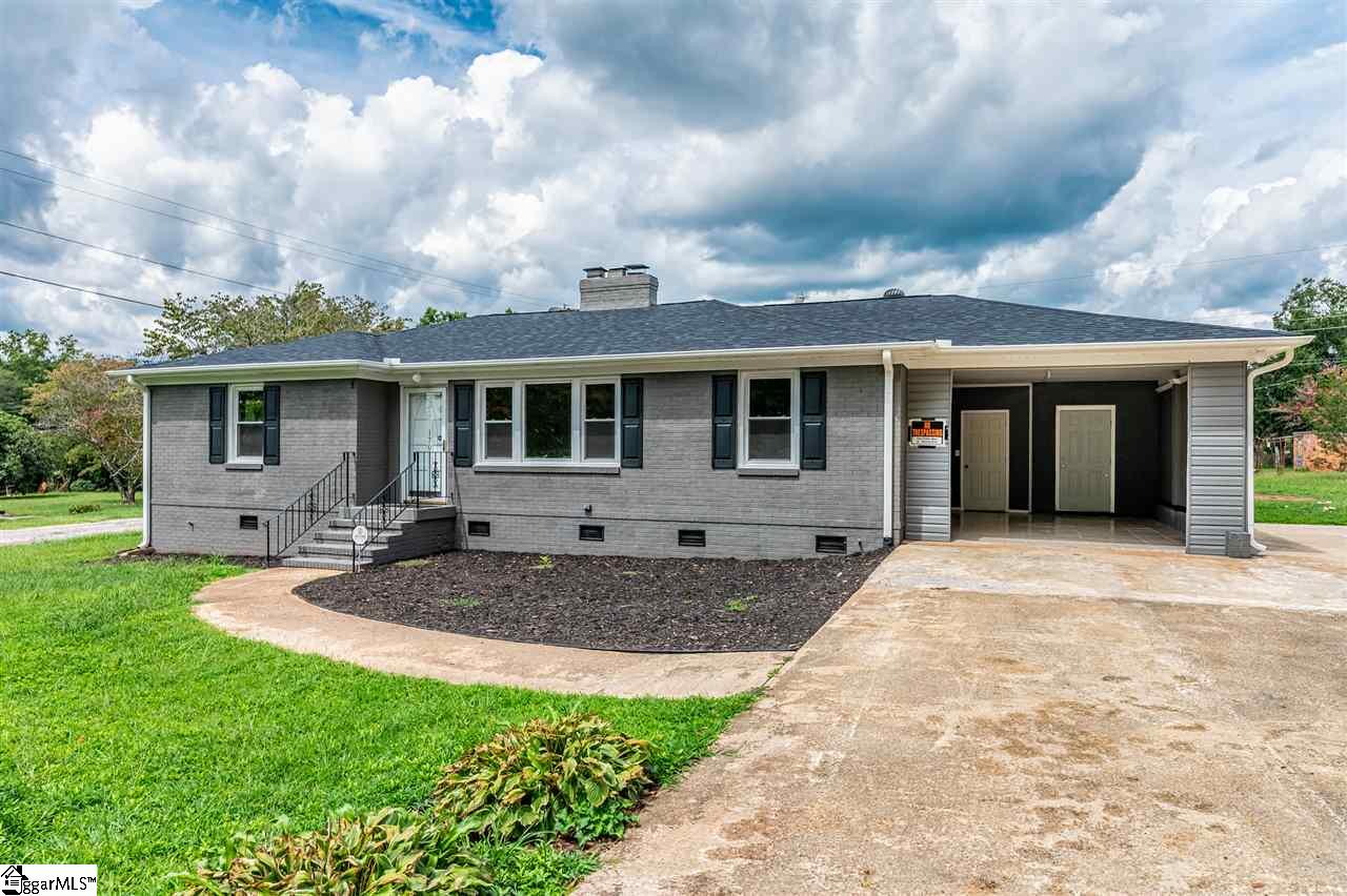 1701 Belhaven Road Anderson, SC 29621 - Photo 2 of 27