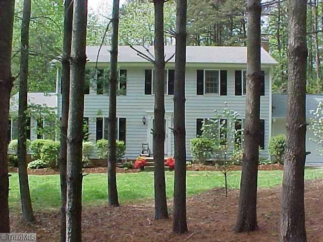 6103 Pintail Court Oak Ridge, NC 27310 - Photo 13 of 14 Exterior Front.