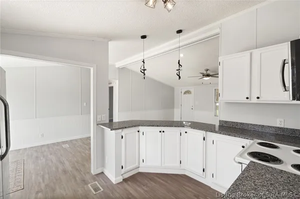 $229,900 | 2485 Chinn Drive Southwest, Corydon, IN 47112