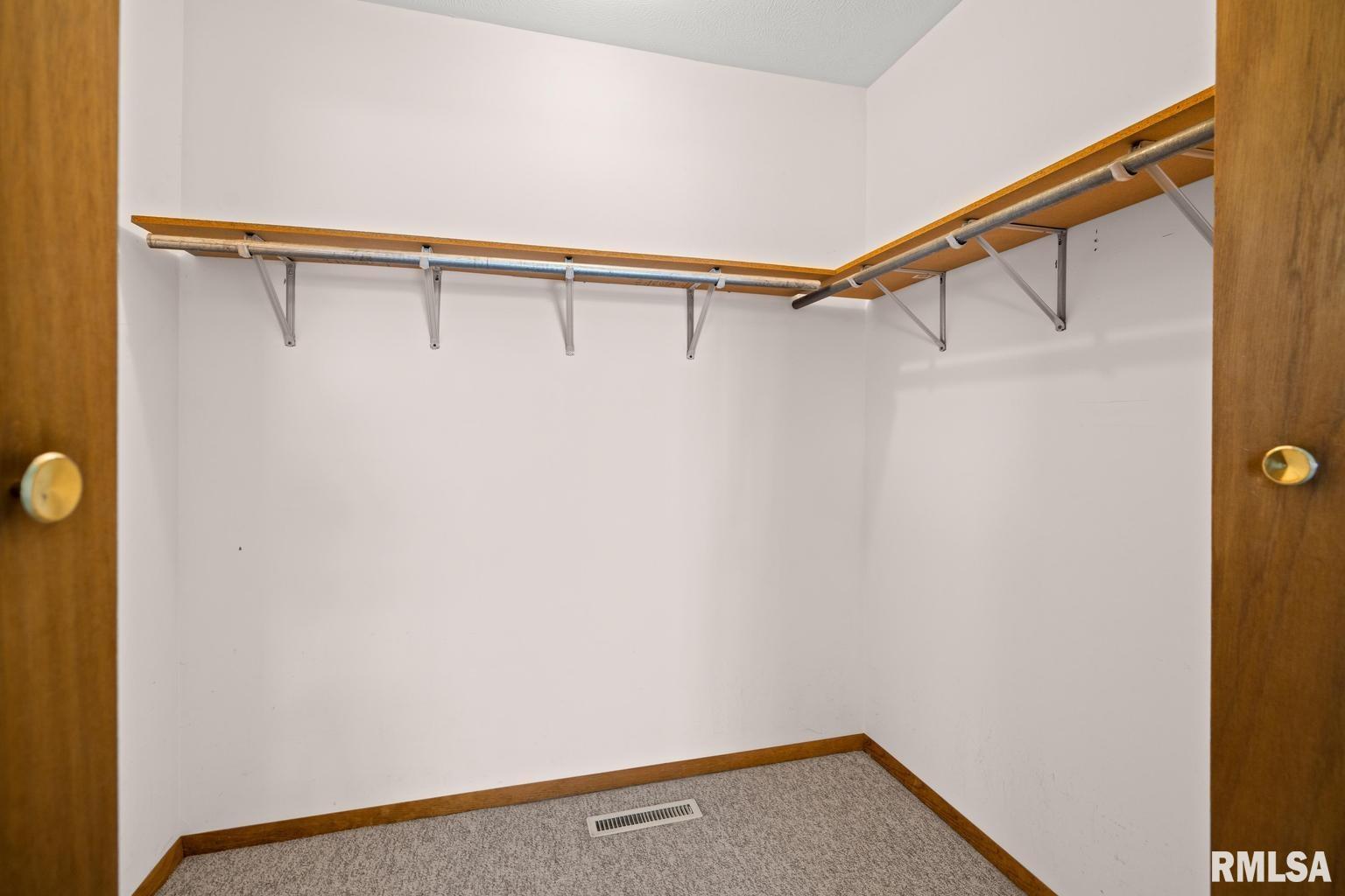 66 Millpoint Road East Peoria, IL 61611 - Photo 15 of 44