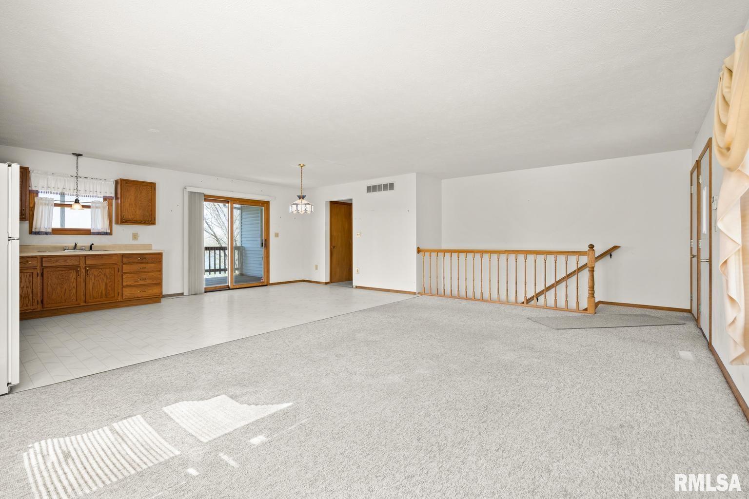 66 Millpoint Road East Peoria, IL 61611 - Photo 7 of 44