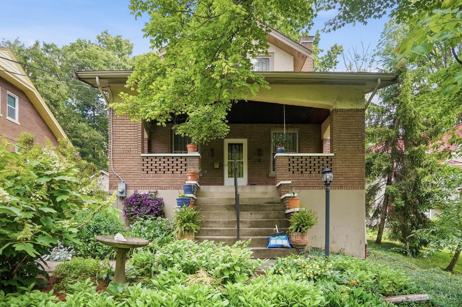 1336 Hill Crest Road Cincinnati, OH 45224 - Photo 4 of 42 Gallery Image 4