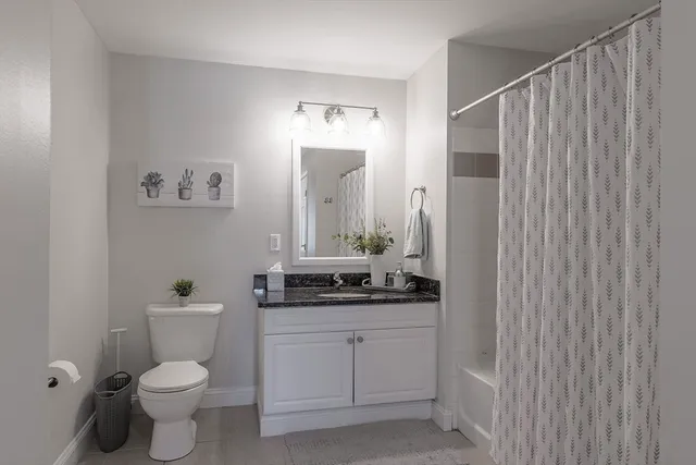 $629,000 | 10 Seaport Drive, Unit 2213, Quincy, MA 02171