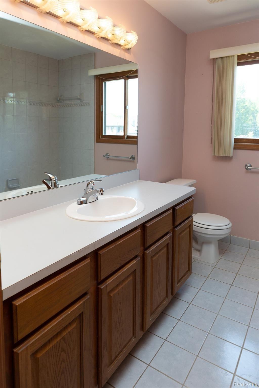 35557 7 Mile Livonia, MI 48152 - Photo 17 of 32 35557WSevenMileRd-32.jpg
