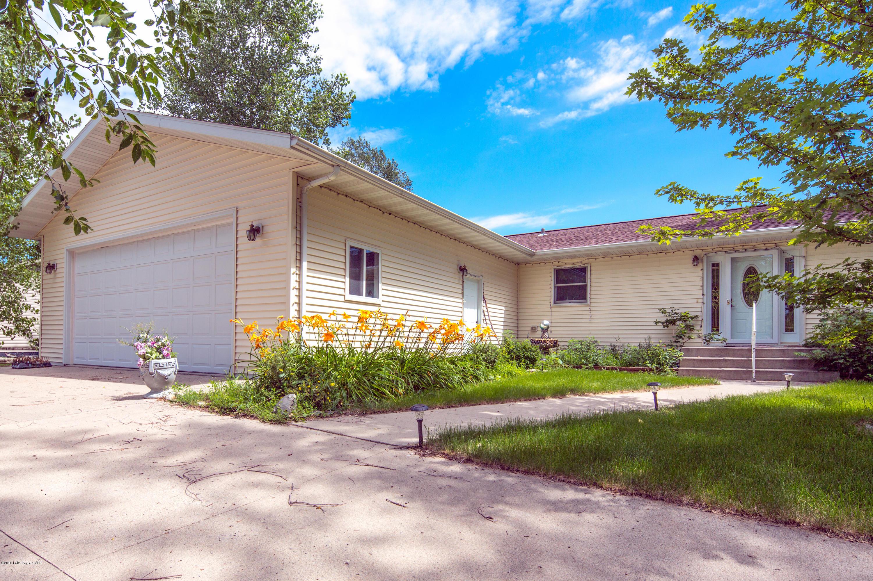 1902 Buck Ridge Drive Fergus Falls, MN 56537 - Photo 1 of 1 Gallery Image 1