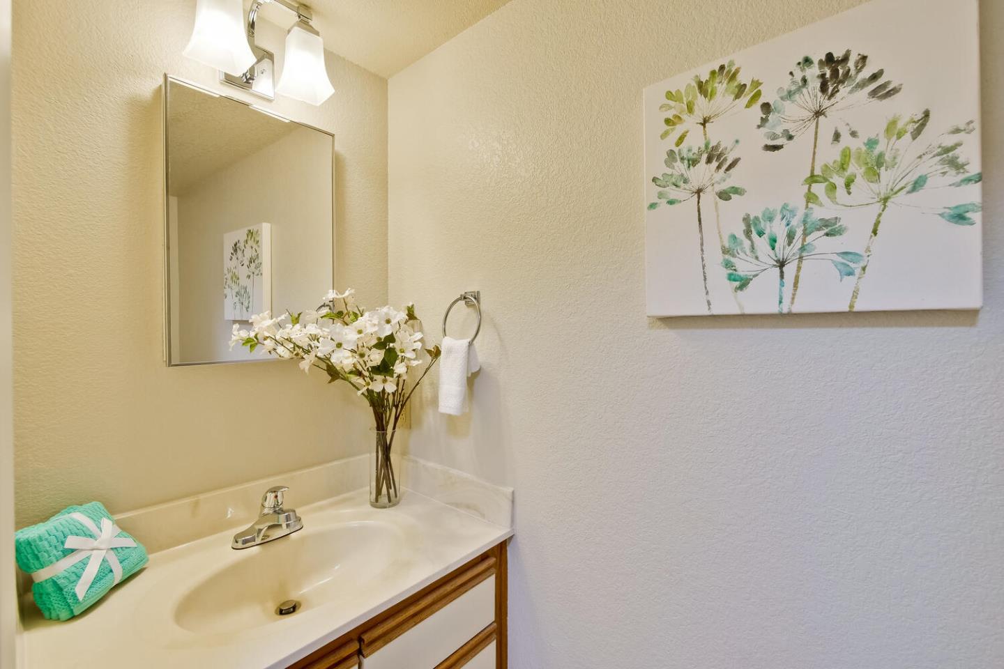 895 Quince Avenue, Unit 12 Santa Clara, CA 95051 - Photo 32 of 39 Gallery Image 32
