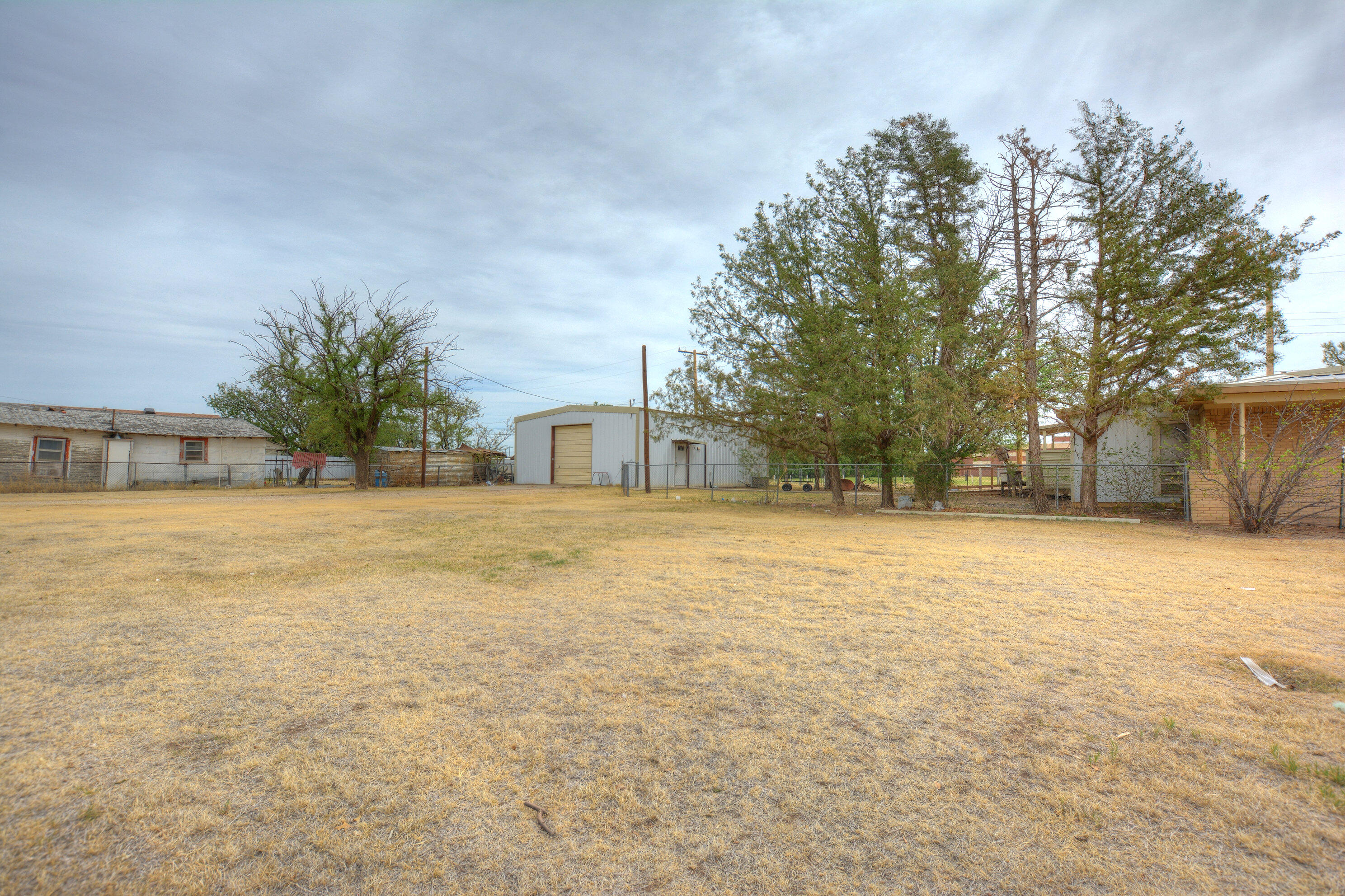 905 10th Street Ralls, TX 79357 - Photo 5 of 8 5