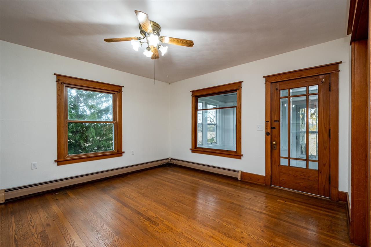 2210 Black Diamond Road Southwest Oxford, IA 52322 - Photo 12 of 29 Gallery Image 12