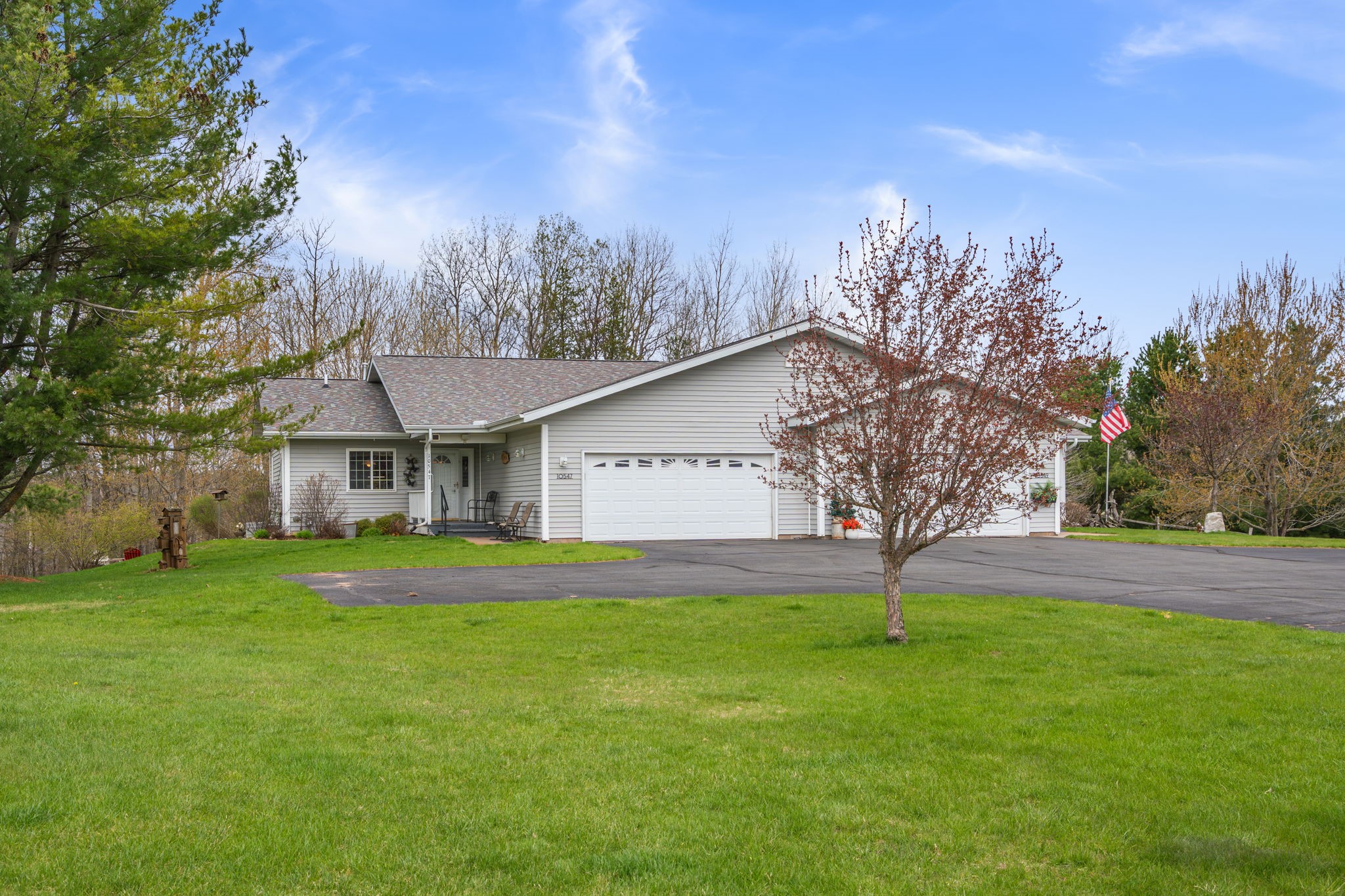10547 Grandview Lane Hayward, WI 54843 - Photo 2 of 40 This 2600 sq ft townhome is located in a cul-de-sac & quiet neighborhood just minutes from town.