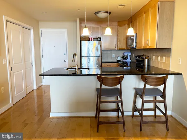 $2,500 | 888 North Quincy Street, Unit 1308, Arlington, VA 22203