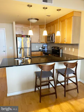 $2,500 | 888 North Quincy Street, Unit 1308, Arlington, VA 22203