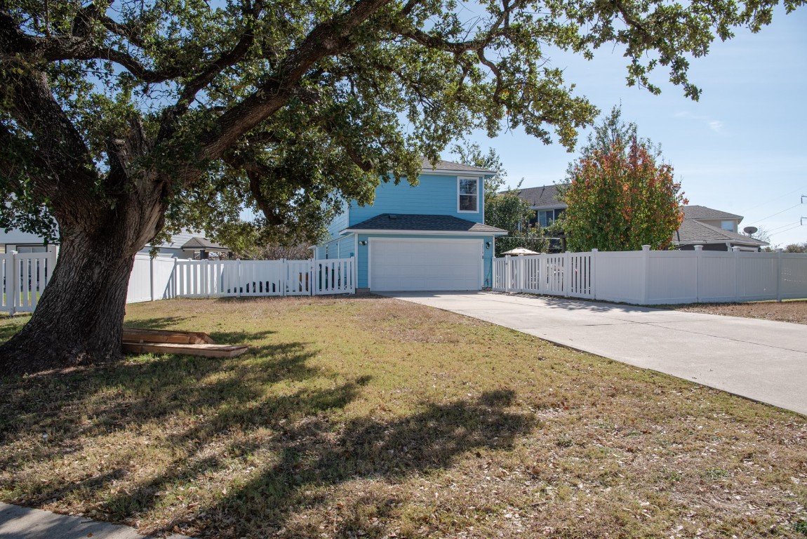 1519 Davis Mountain Loop Cedar Park, TX 78613 - Photo 38 of 39 a backyard of a house