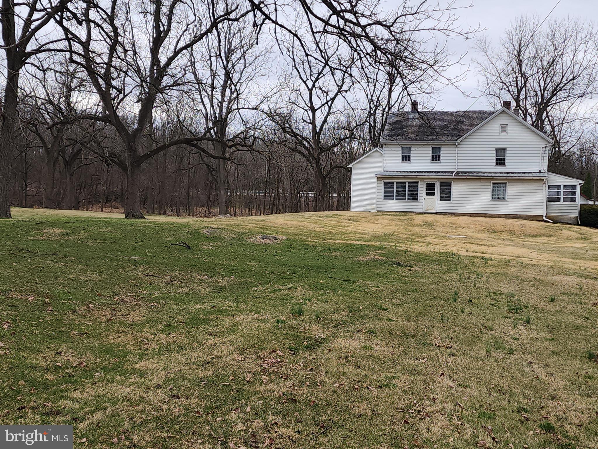 1376 Nolts Road Chambersburg, PA 17202 - Photo 7 of 15 a house view with garden space