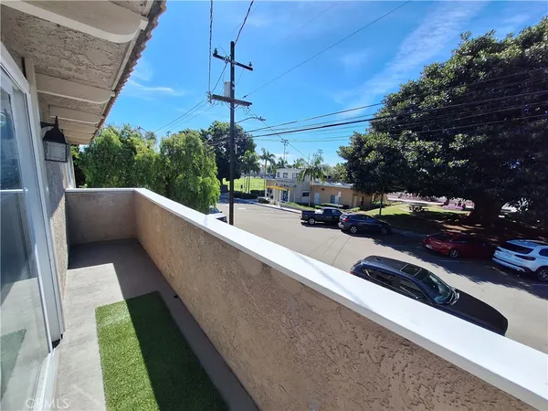 $4,695 | 2305 Rockefeller Lane, Unit A, Redondo Beach, CA 90278