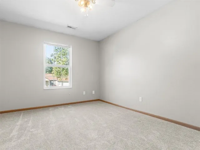 $207,500 | 405 South 6th Street, Savannah, MO 64485