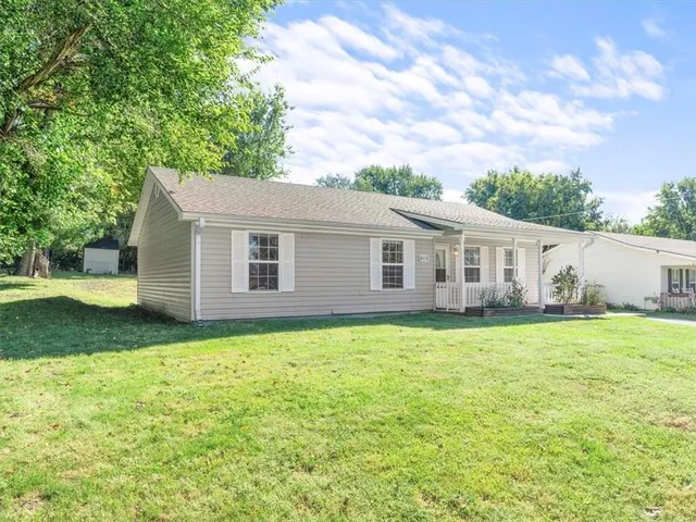 $207,500 | 405 South 6th Street, Savannah, MO 64485