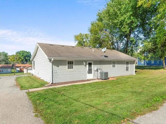 $207,500 | 405 South 6th Street, Savannah, MO 64485