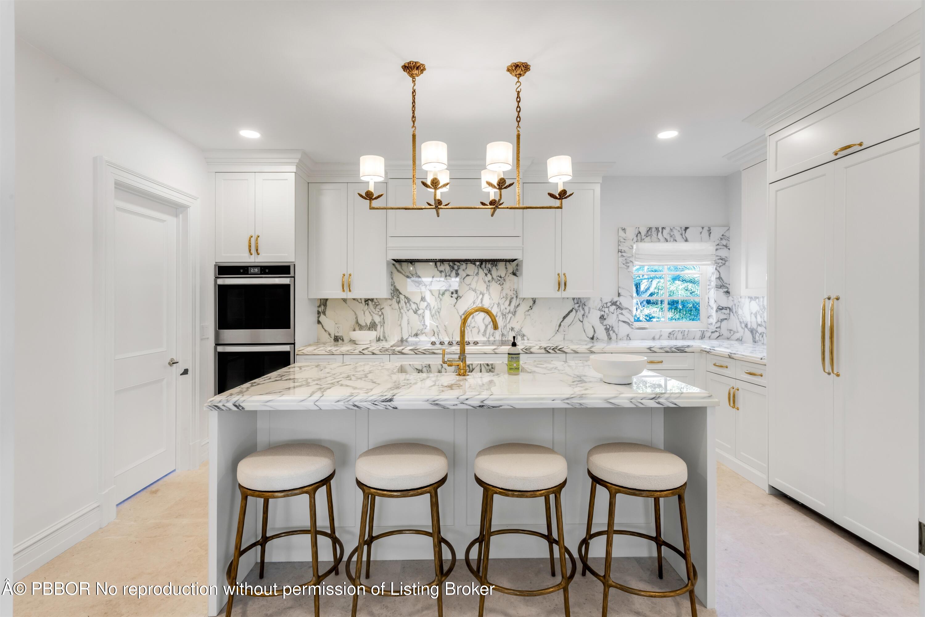 124 Woodbridge Road Palm Beach, FL 33480 - Photo 12 of 44 KITCHEN_STRAIGHT_EB