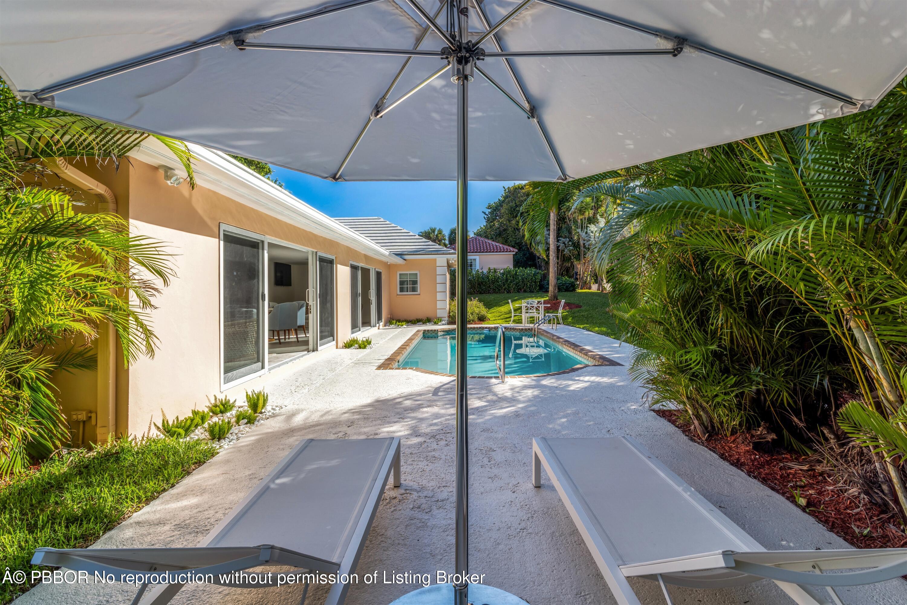 124 Woodbridge Road Palm Beach, FL 33480 - Photo 33 of 44 POOL_SEATING_STRAIGHT_EB