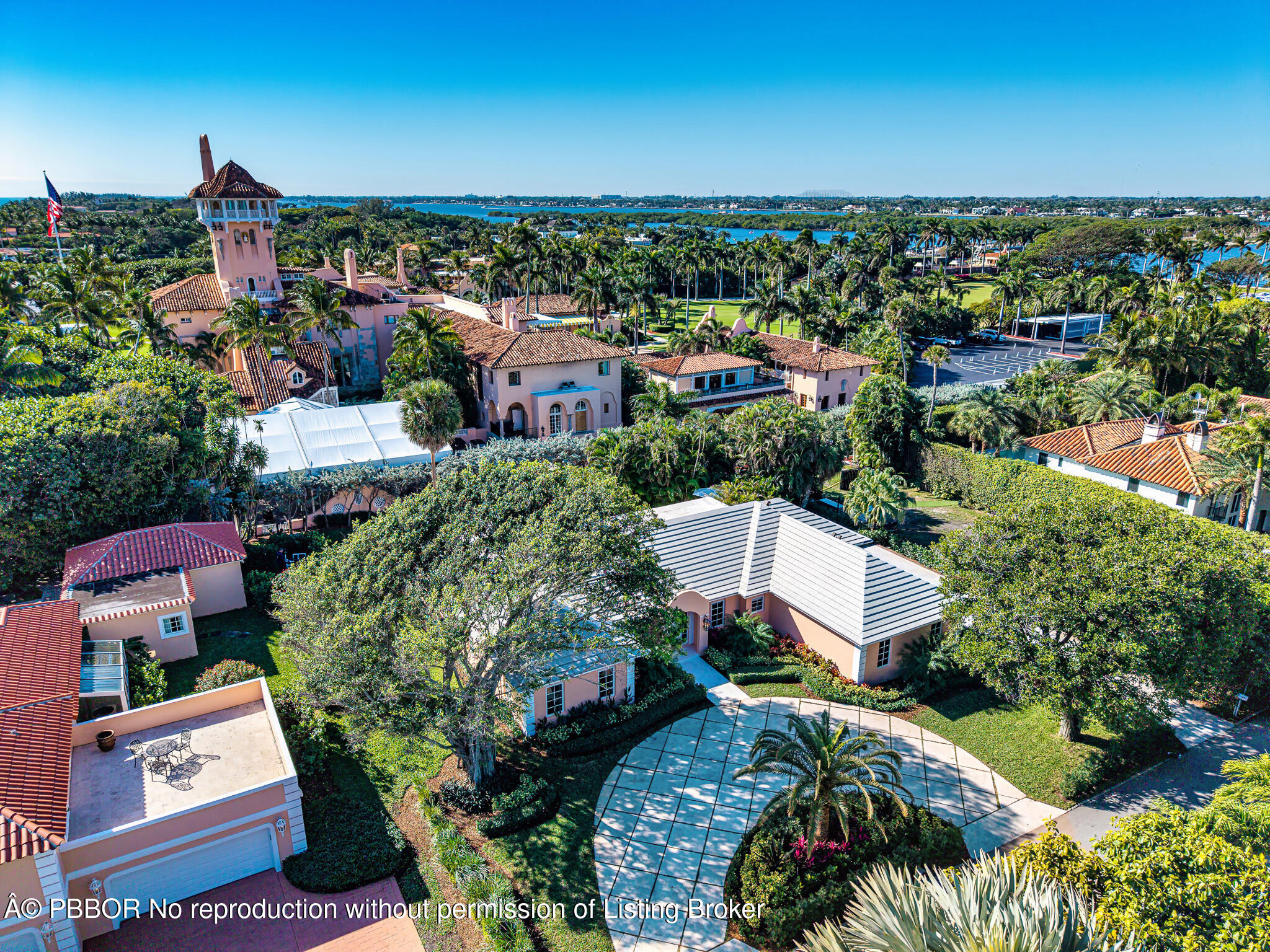 124 Woodbridge Road Palm Beach, FL 33480 - Photo 34 of 44 124 Woodbridge Aerial5