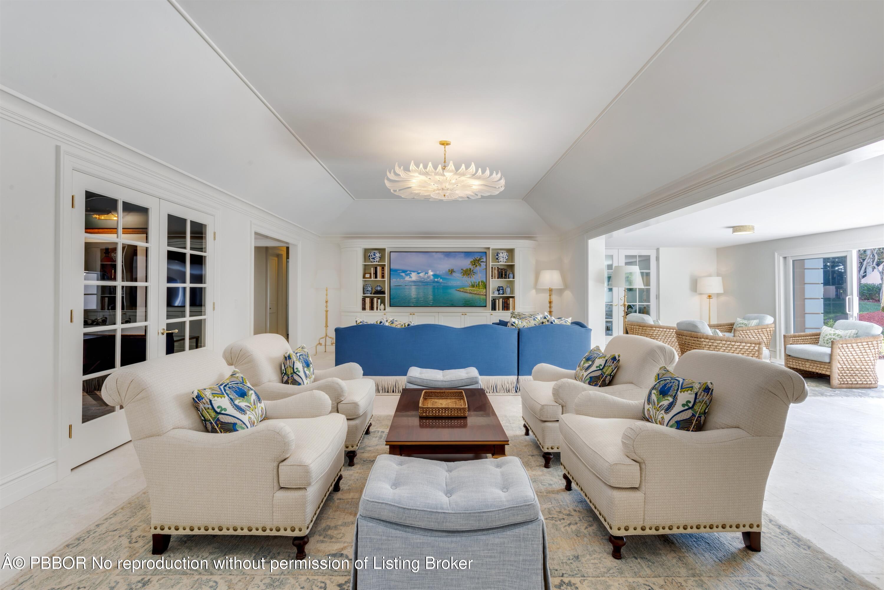 124 Woodbridge Road Palm Beach, FL 33480 - Photo 8 of 44 LIVING_STRAIGHT_2_EB