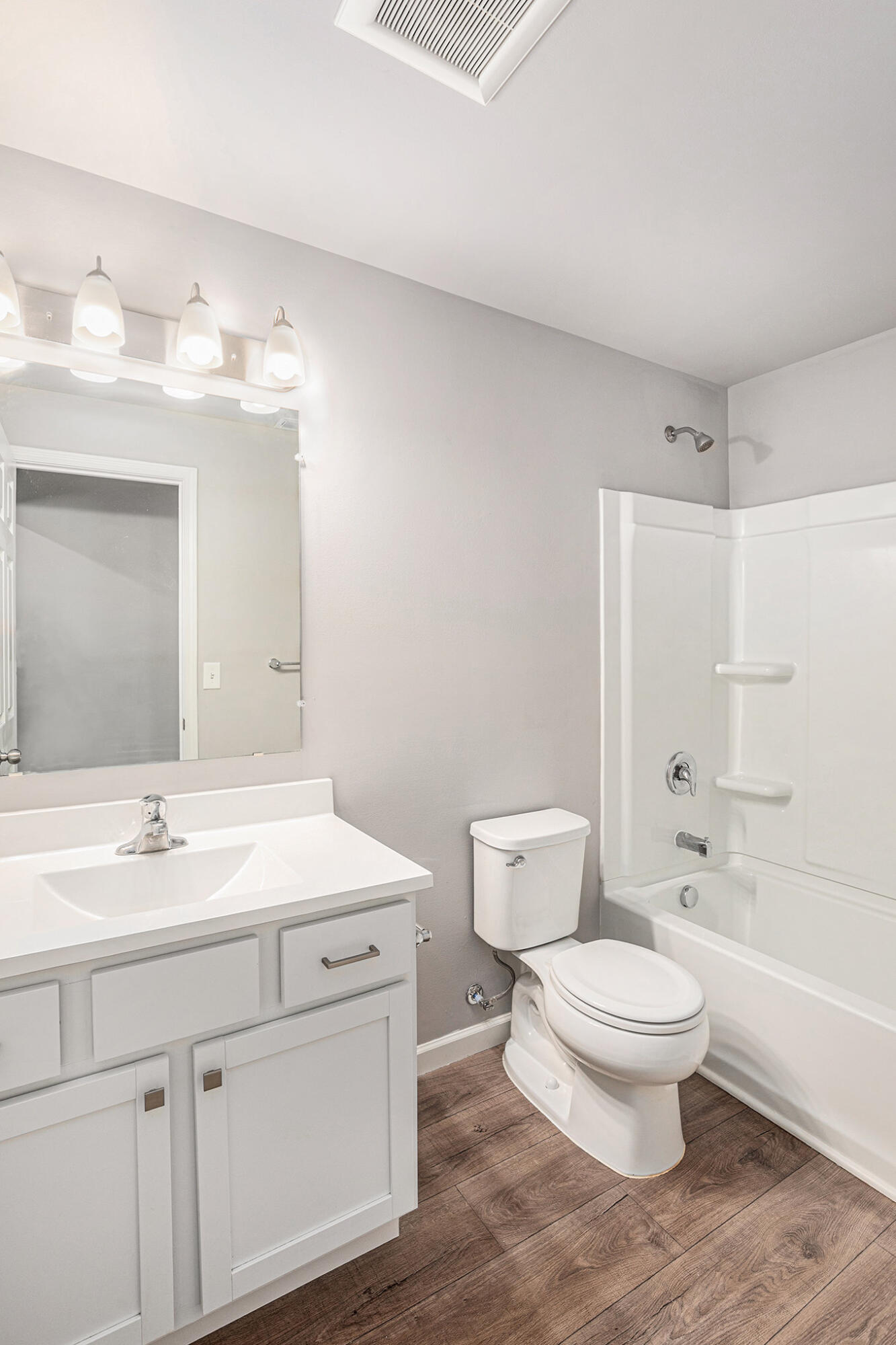 3049 Trafalgar Drive Flushing, MI 48433 - Photo 11 of 22 HDP060-i2060-Lower Level Bath