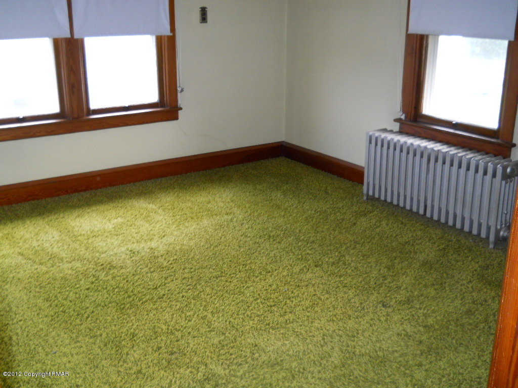 887 Bangor Road Nazareth, PA 18064 - Photo 9 of 11 a view of an empty room with a window