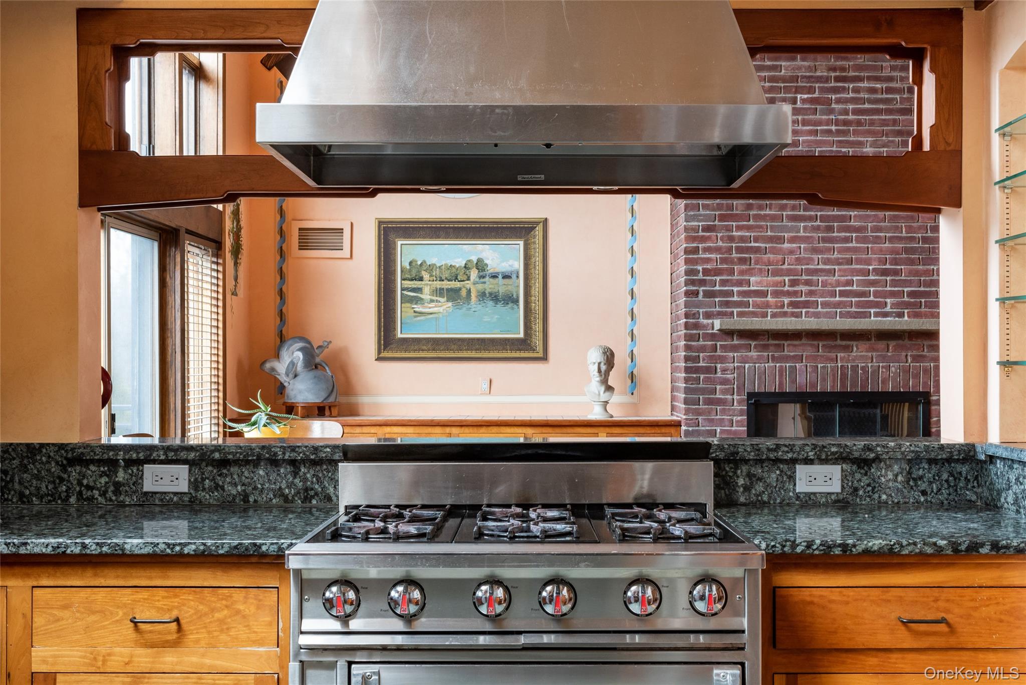 25 Edgar Road Armonk, NY 10504 - Photo 10 of 32 Gallery Image 10