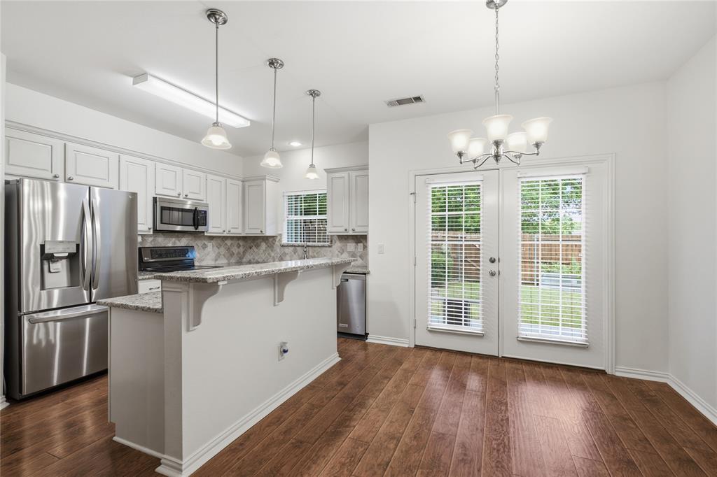 287 Emma Call Court Decatur, TX 76234 - Photo 8 of 33