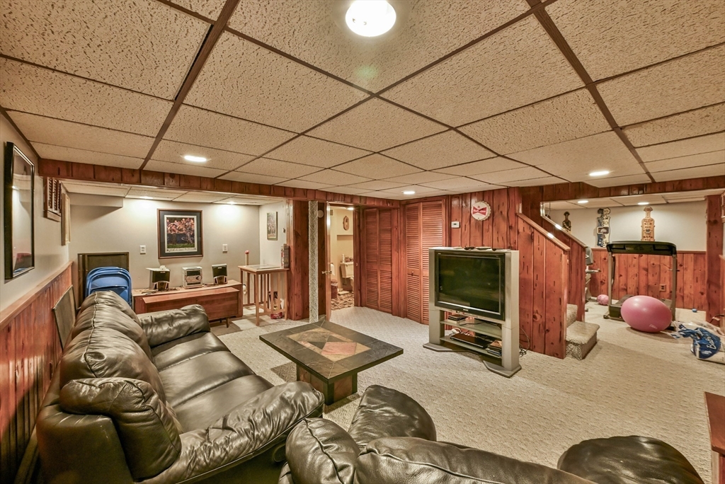 246 Manning Street Needham, MA 02492 - Photo 37 of 42