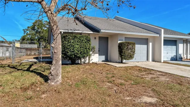 $229,900 | 236 Village Crest Court, Lakeland, FL 33809