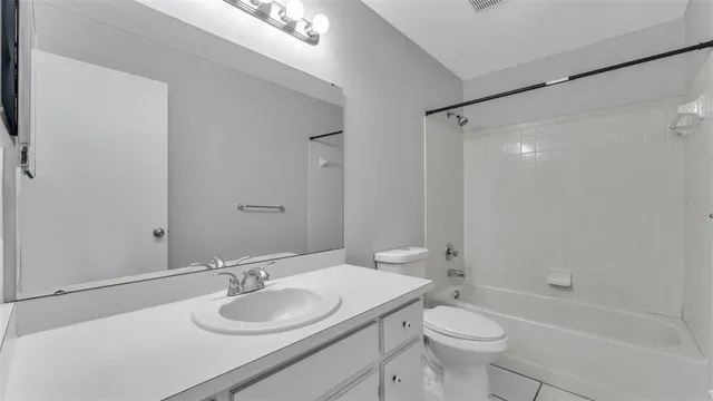 $229,900 | 236 Village Crest Court, Lakeland, FL 33809