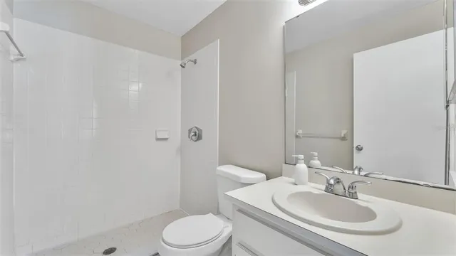 $229,900 | 236 Village Crest Court, Lakeland, FL 33809