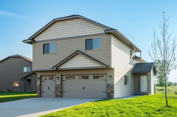 $334,900 | 2100 Eagle Street, Rush City, MN 55069