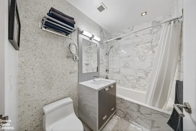 $1,275,000 | 46-30 Center Boulevard, Unit 503 | Long Island City