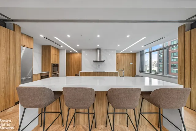 $1,275,000 | 46-30 Center Boulevard, Unit 503 | Long Island City