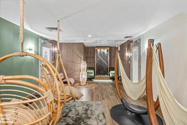 $1,275,000 | 46-30 Center Boulevard, Unit 503 | Long Island City