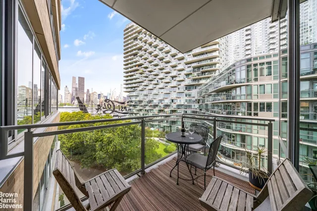 $1,275,000 | 46-30 Center Boulevard, Unit 503 | Long Island City