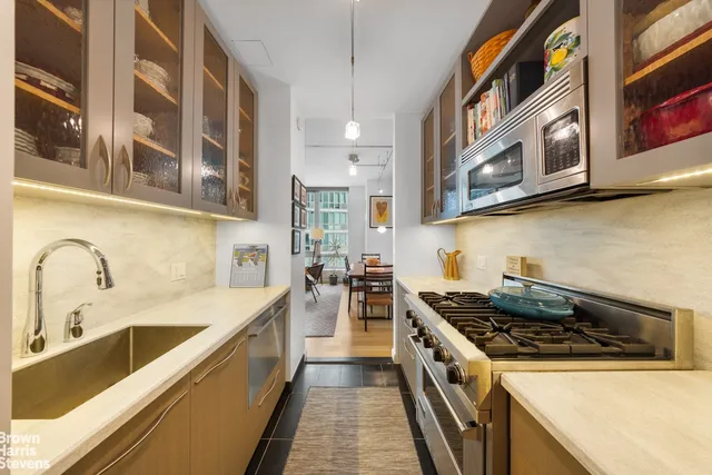 $1,275,000 | 46-30 Center Boulevard, Unit 503 | Long Island City