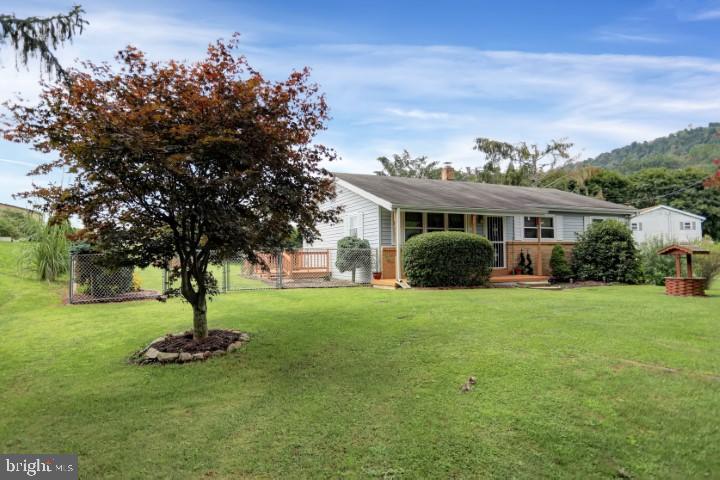 8 Bucks Valley Road Newport, PA 17074 - Photo 3 of 42 Gallery Image 3