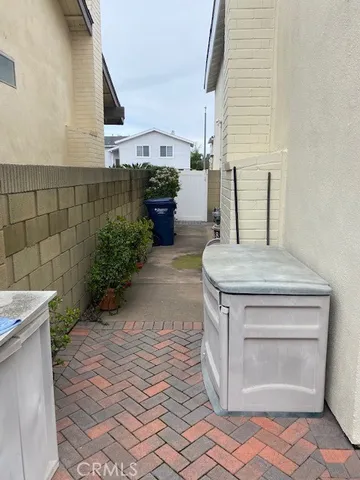 $1,650,000 | 6882 Loyola Drive, Huntington Beach, CA 92647