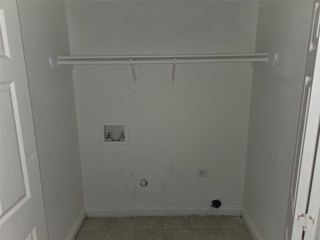 7709 Rhobell Street, Unit B Houston, TX 77016 - Photo 14 of 21 a view of small space