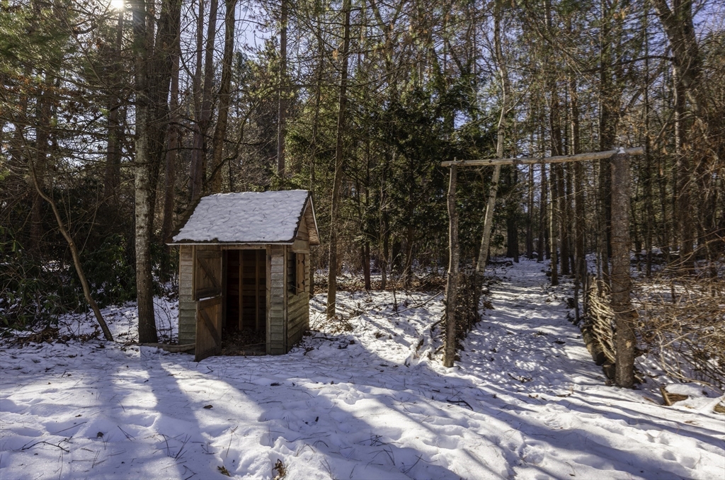 264 Heaths Bridge Road Concord, MA 01742 - Photo 23 of 26 Gallery Image 23