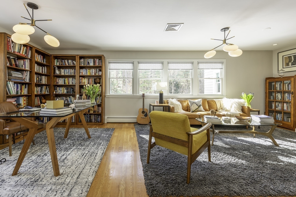 264 Heaths Bridge Road Concord, MA 01742 - Photo 4 of 26 Gallery Image 4